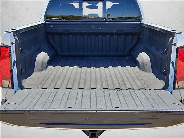 Used 2024 Chevrolet Colorado W/T w/ WT Convenience Package RWD image 6