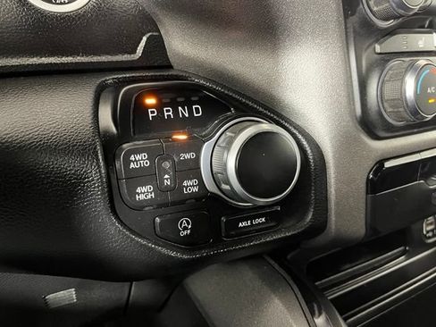 Used 2023 RAM 1500 Big Horn AWD/4WD image 32