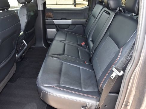 Used 2022 Ford F150 Lariat w/ Equipment Group 502A High RWD image 10