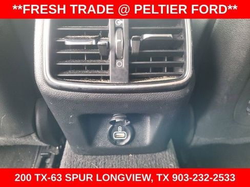 Used 2022 Genesis G70 2.0T image 33