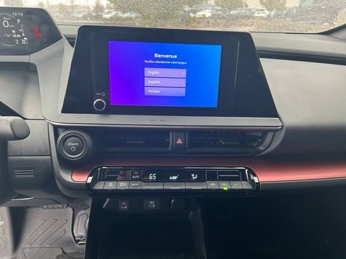 Used 2026 Toyota Prius Plug-In Hybrid FWD image 19