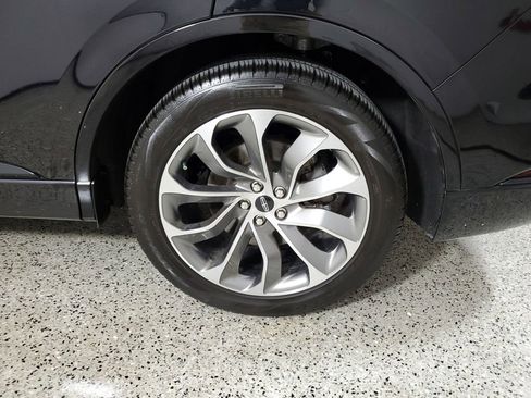 Used 2025 Lincoln Aviator 2WD w/ Jet Appearance Package image 8