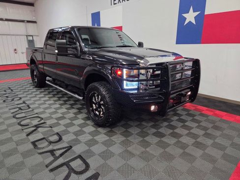 Used 2015 Ford F250 Lariat w/ Lariat Ultimate Package image 24