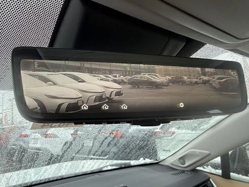 Used 2025 Toyota RAV4 Limited image 17