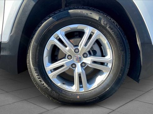 Used 2020 GMC Terrain SLE w/ Driver Convenience Package image 10