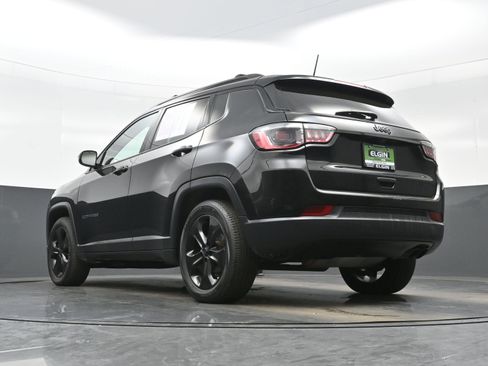 Used 2021 Jeep Compass Latitude FWD image 28