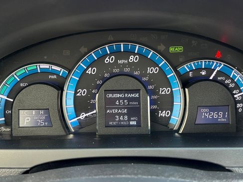 Used 2012 Toyota Camry XLE FWD image 16