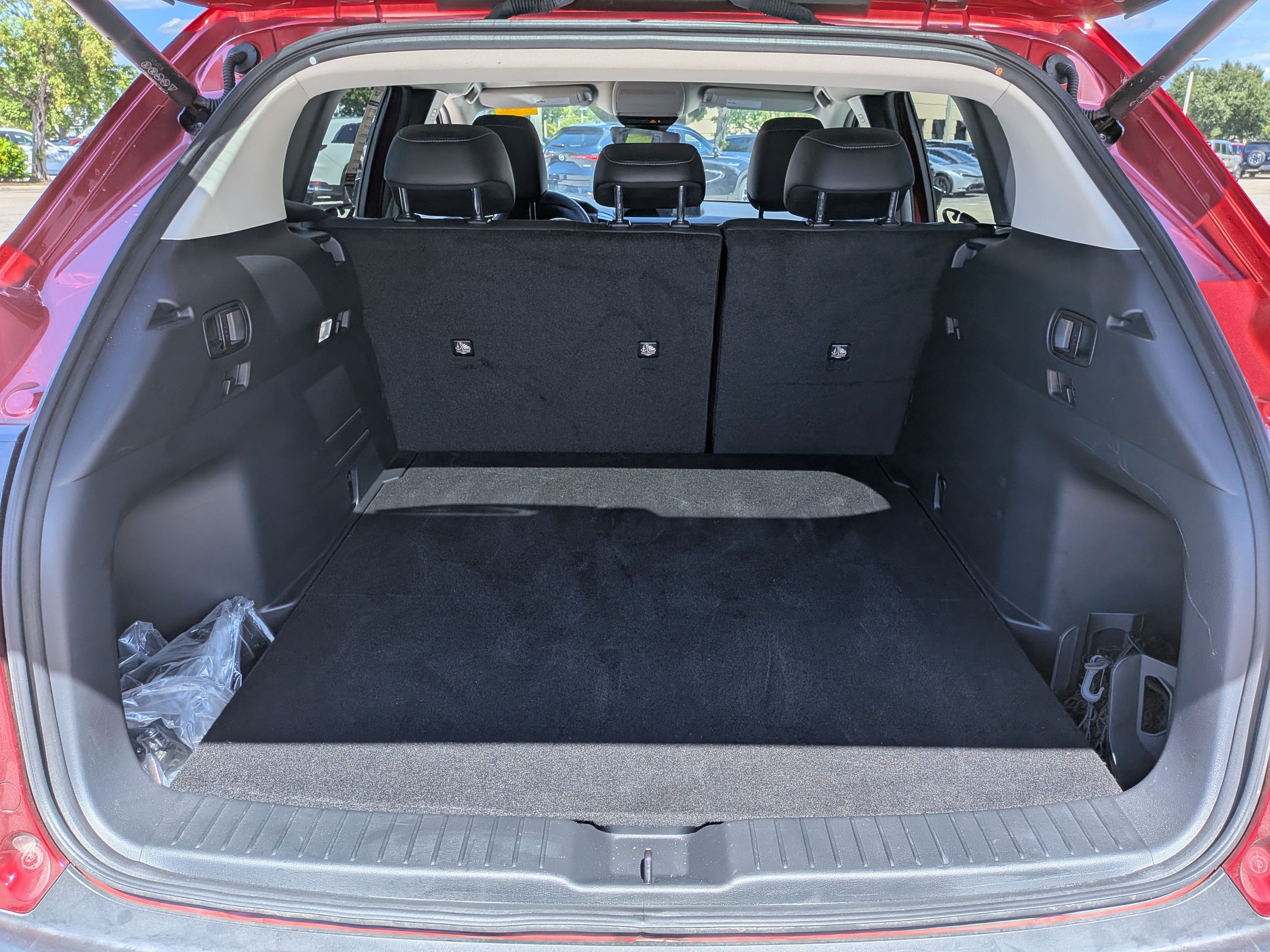 Used 2024 MAZDA CX-50 AWD 2.5 S w/ Cargo Package image 13