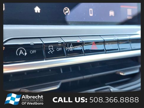 Used 2023 Jeep Compass Limited AWD/4WD image 25