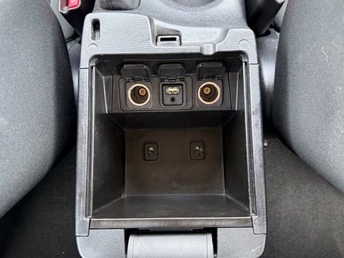 Used 2014 MAZDA MAZDA3 i Sport FWD image 27