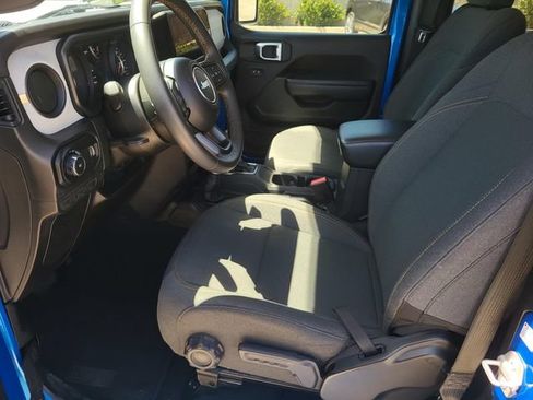 Used 2024 Jeep Wrangler Sport AWD/4WD image 14