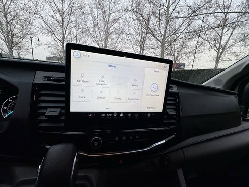 Used 2024 Ford Transit 350 XLT image 31