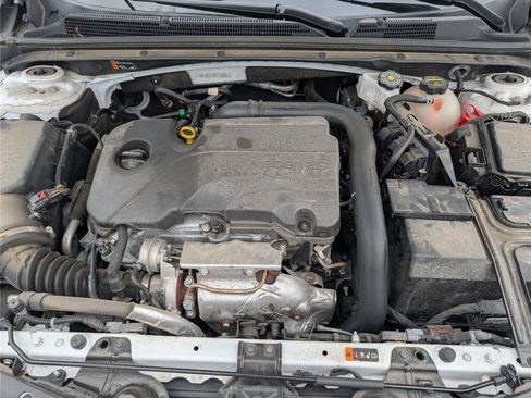 Used 2024 Chevrolet Malibu LT FWD image 34