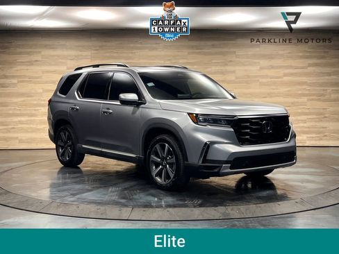Used 2025 Honda Pilot Elite image 1