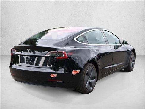 Used 2017 Tesla Model 3 Standard Range RWD image 5