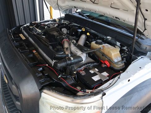Used 2015 Ford F550 4x4 Crew Cab Super Duty image 35