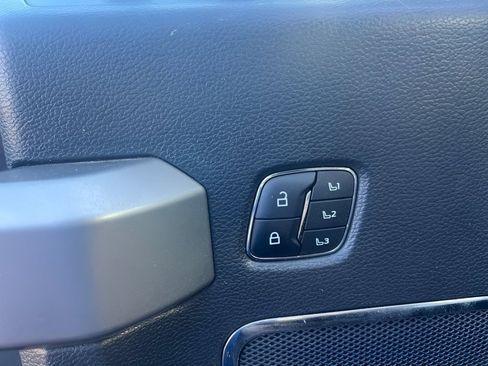 Used 2022 Ford F350 Lariat w/ Lariat Ultimate Package AWD/4WD image 23