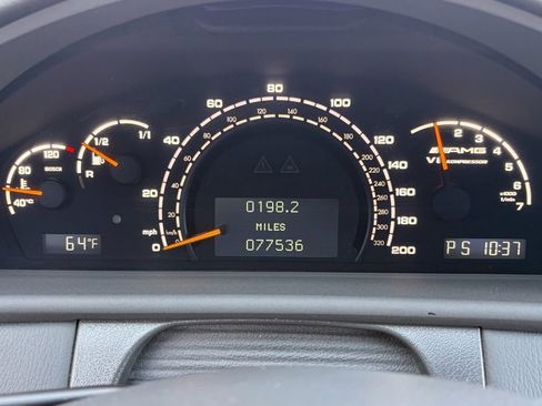 Used 2004 Mercedes-Benz CL 55 AMG image 8