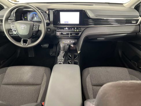 Used 2025 Toyota Camry LE FWD image 20