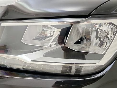 Used 2020 Volkswagen Tiguan SE R-Line FWD image 24