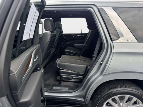 Certified 2024 Cadillac Escalade Premium Luxury AWD/4WD image 24