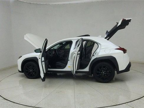 Used 2024 Lexus UX 250h FWD image 73