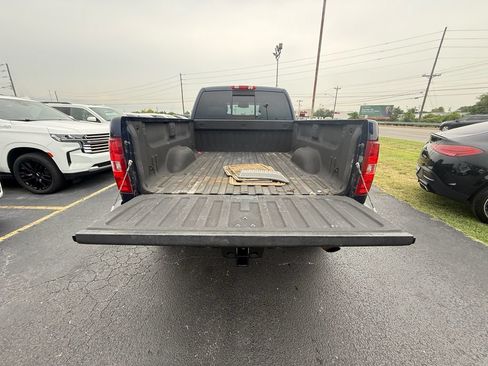 Used 2011 Chevrolet Silverado 2500 LTZ w/ LTZ Plus Package AWD/4WD image 5