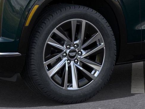 New 2026 Cadillac Vistiq Luxury w/ LPO, Floor Liner Package AWD/4WD image 9