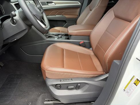 Certified 2023 Volkswagen Atlas SEL AWD/4WD image 19
