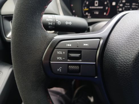 Used 2025 Honda Civic Type R image 12