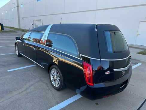 Used 2017 Cadillac XTS Sedan 4D image 10