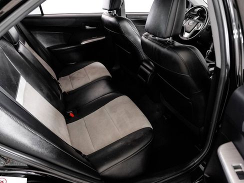 Used 2014 Toyota Camry SE w/ Leather Package image 37