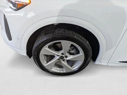 New 2025 Audi Q5 Premium Plus image 10