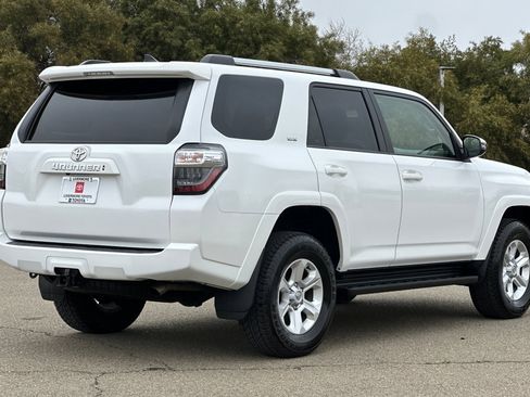 Certified 2024 Toyota 4Runner SR5 Premium image 4