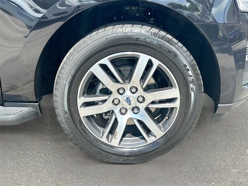 Used 2024 Ford Expedition Limited image 34