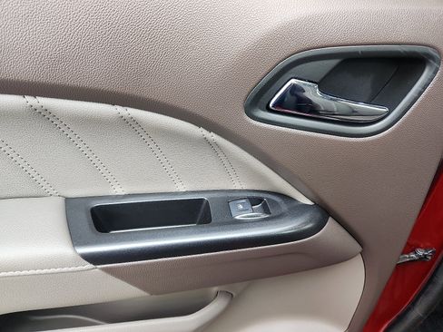 Used 2022 GMC Canyon Denali image 27