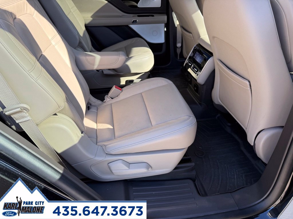 Used 2023 Lincoln Aviator Reserve w/ Equipment Group 201A AWD/4WD image 37