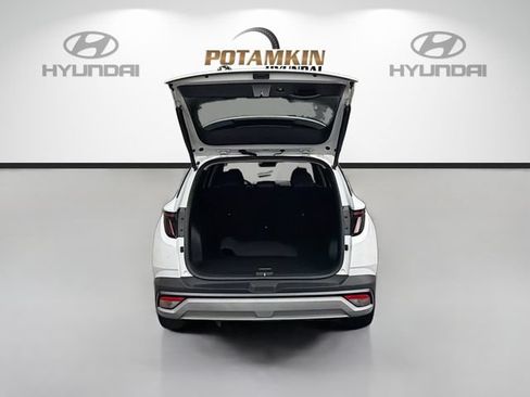 Used 2025 Hyundai Tucson SEL FWD image 26