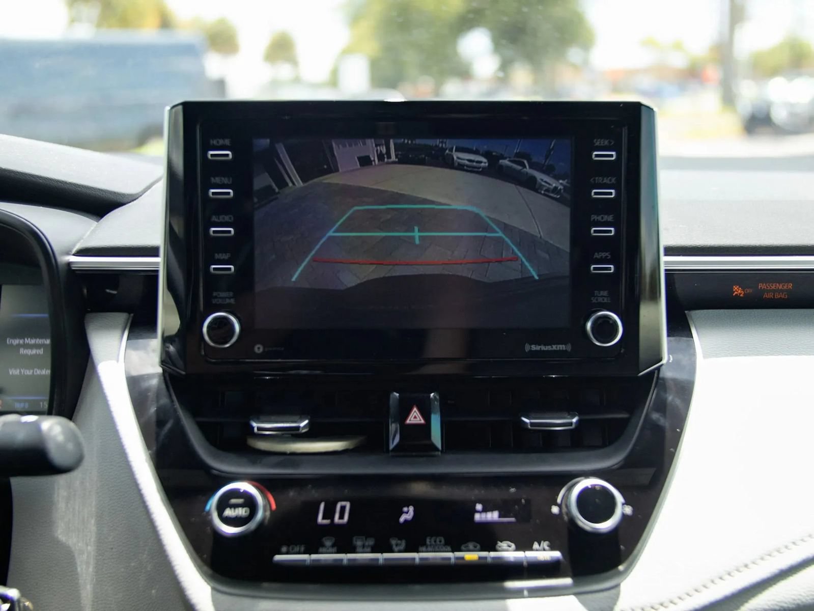 Used 2021 Toyota Corolla SE FWD image 18