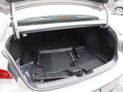 Used 2023 Hyundai Elantra Limited w/ Cargo Package image 5