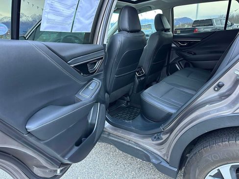 Used 2022 Subaru Outback Limited image 16