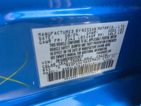 Used 2025 Nissan Sentra SV image 27