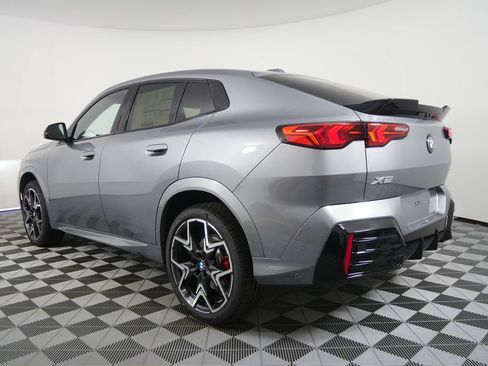 New 2026 BMW X2 xDrive28i w/ Technology Package AWD/4WD image 5