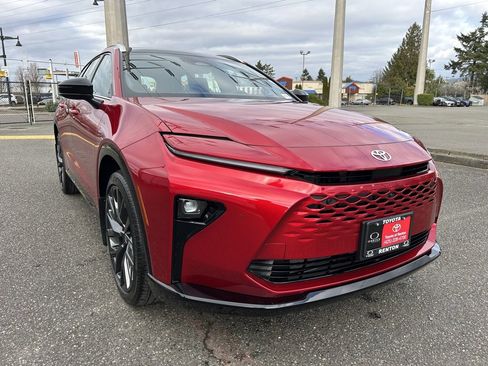 New 2026 Toyota Crown Signia image 3