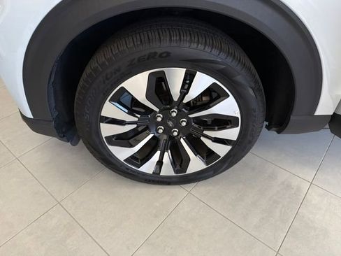 Used 2025 Ford Explorer Platinum w/ LUX Leather Package image 30