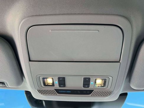 Used 2022 Ford Explorer XLT w/ Class IV Trailer Tow Package image 23