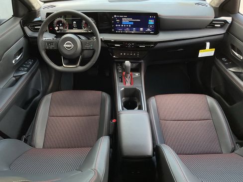 New 2026 Nissan Kicks SR image 19