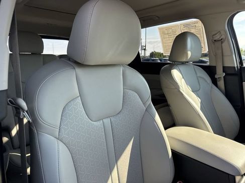 Used 2022 Kia Sorento EX w/ Panoramic Sunroof Package FWD image 27