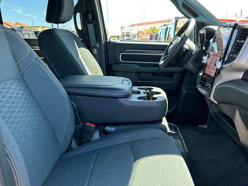 New 2026 RAM 2500 Big Horn AWD/4WD image 12