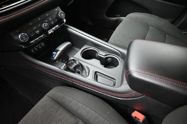 Used 2025 Dodge Durango GT AWD/4WD image 31